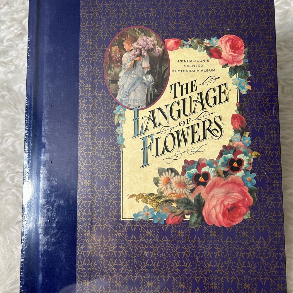 Penhaligon's The Language of Flowers Photo Album - Blue and Pink
